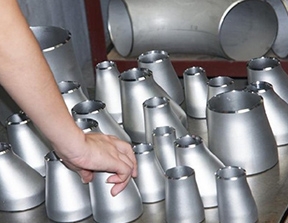 �����ƫ�ľ�ϸͷ