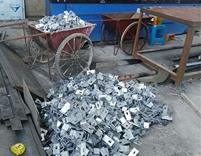 ���׶���